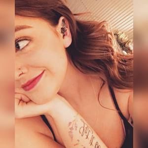 Meet your Posher, Dani mae